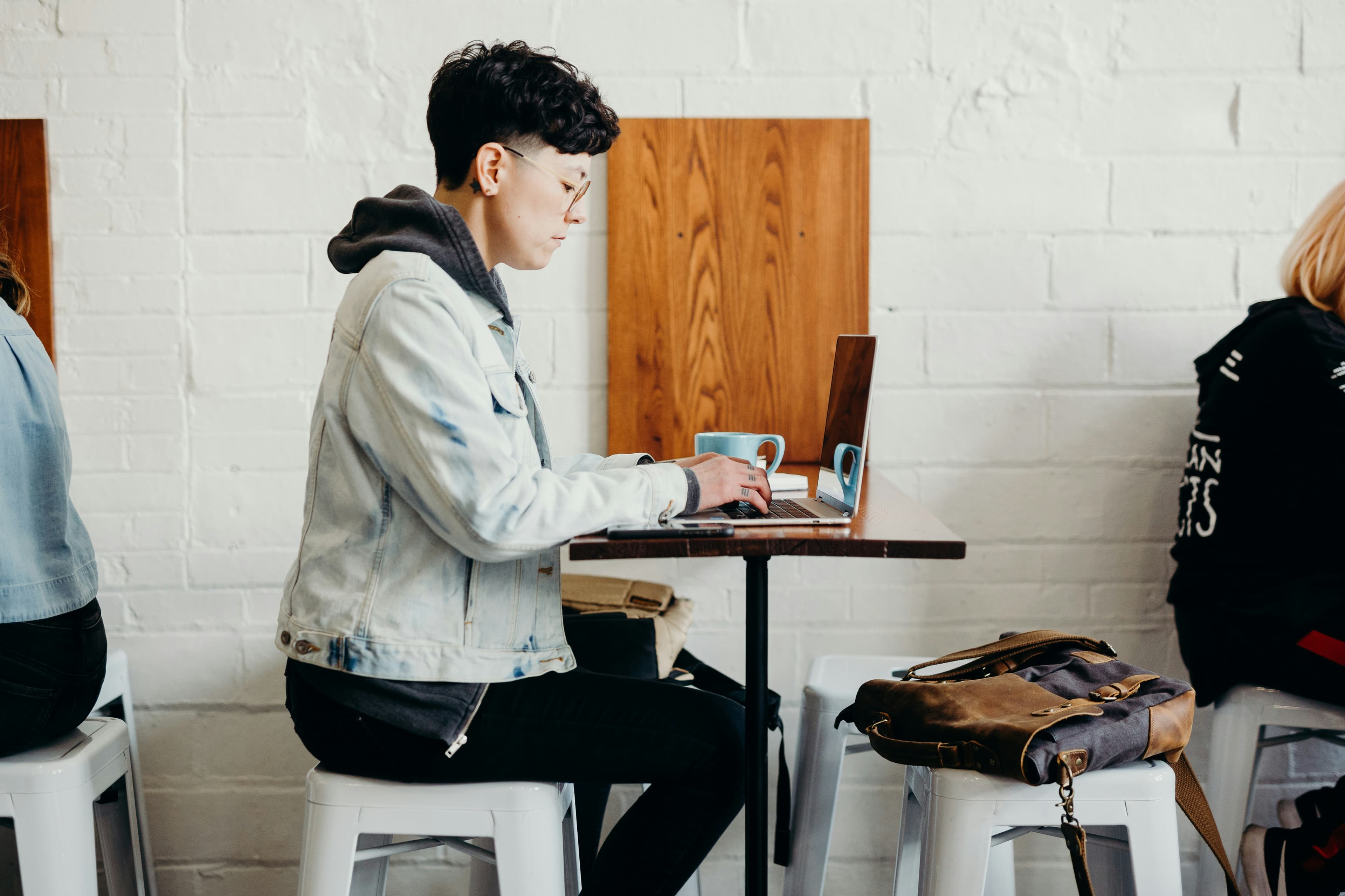 Freelance & entrepreneur·e